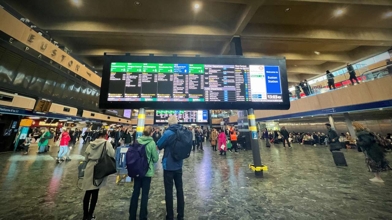 Convenient bag drop near Euston Station